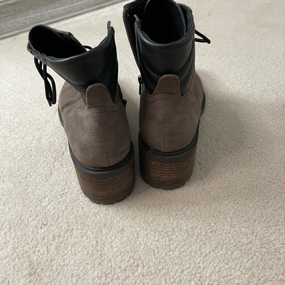 Lucky Brand size 11 brown suede boots - Picture 2 of 10